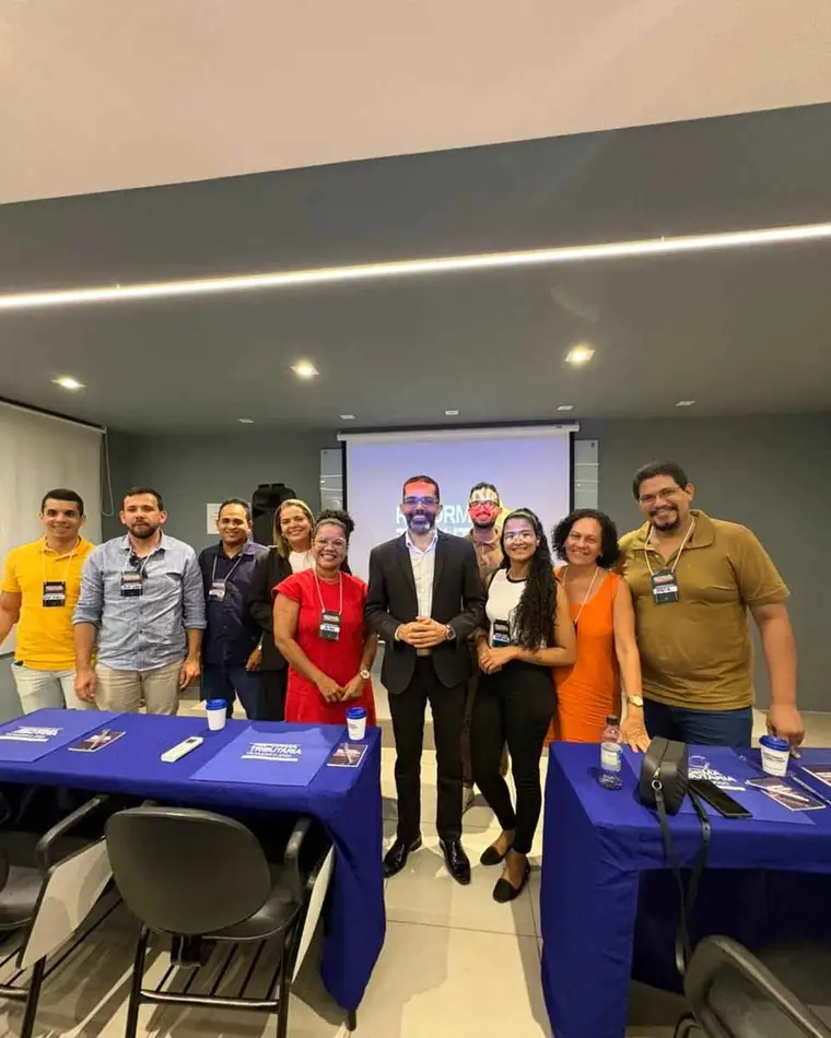 Turma de formação profissional da KSM